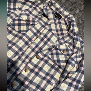 a shacket! Only wore 2-3 times. If you want more pictures then let me know!